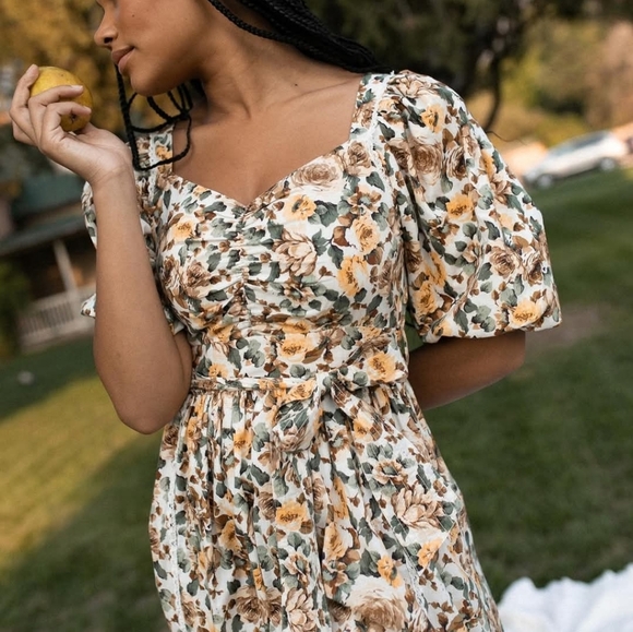 Ivy City Co. Marigold Floral Print Puff Sleeve Midi Dress Size Small Cottagecore - Picture 4 of 11
